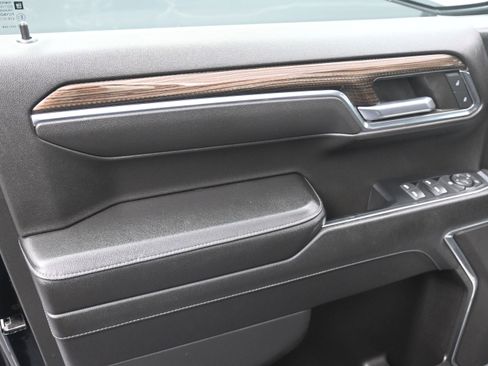 Used 2023 Chevrolet Silverado 1500 LT AWD/4WD image 19