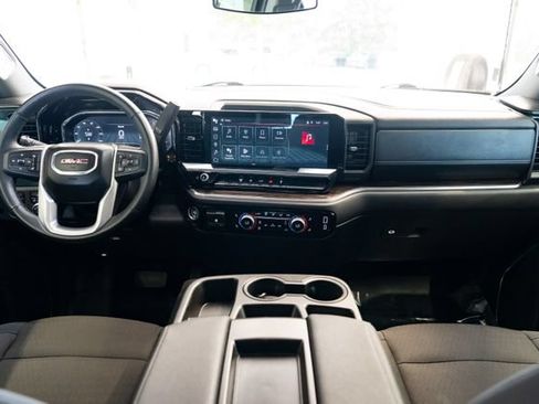 Used 2024 GMC Sierra 2500 SLE w/ SLE Value Package; AWD/4WD image 9