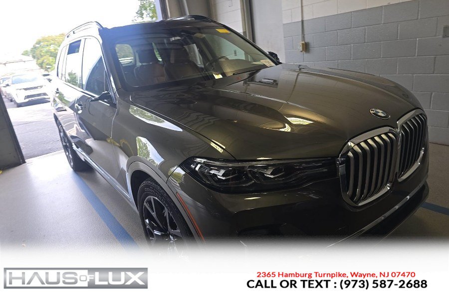 Used 2022 BMW X7 xDrive40i AWD/4WD image 1