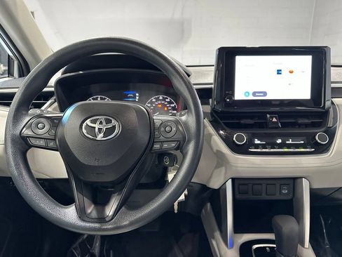Certified 2024 Toyota Corolla Cross L AWD/4WD image 9