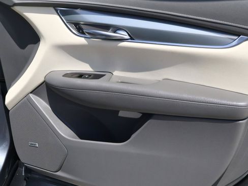 Used 2020 Cadillac XT5 Premium Luxury FWD image 22