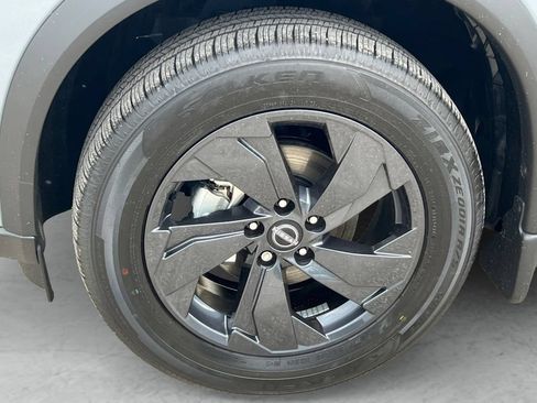 New 2026 Nissan Rogue SV FWD image 24