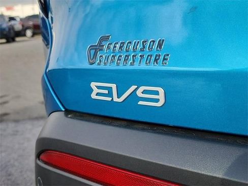 New 2026 Kia EV9 Wind image 5