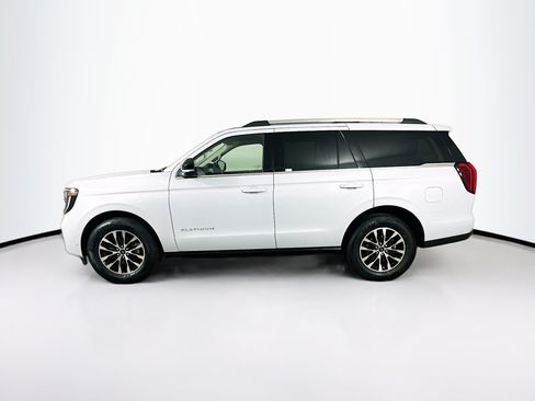 Used 2025 Ford Expedition Platinum AWD/4WD image 4
