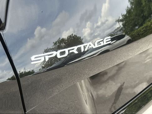 Used 2025 Kia Sportage SX FWD image 11