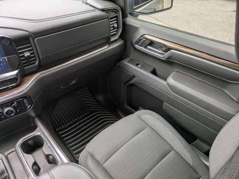 Used 2025 Chevrolet Silverado 1500 RST w/ LPO, Dark Essentials Package RWD image 17