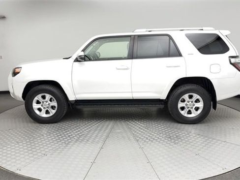 Used 2016 Toyota 4Runner SR5 Premium image 5