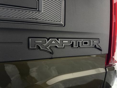 Used 2025 Ford F150 Raptor AWD/4WD image 42