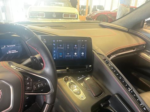 Used 2025 Chevrolet Corvette Z06 w/ Stealth Interior Trim Package RWD image 17