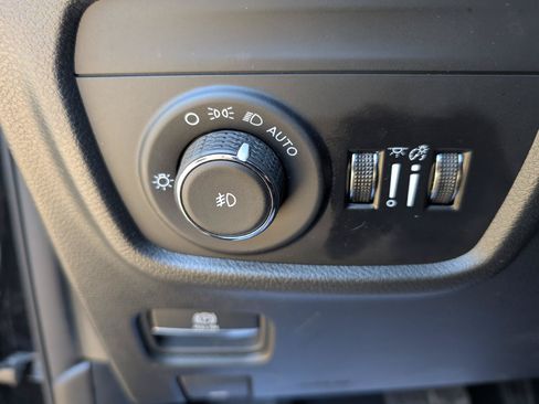 Used 2024 Jeep Grand Cherokee L Limited w/ Luxury Tech Group II AWD/4WD image 15