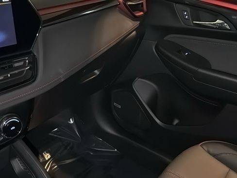 Used 2025 Chevrolet TrailBlazer RS w/ Convenience Package image 25