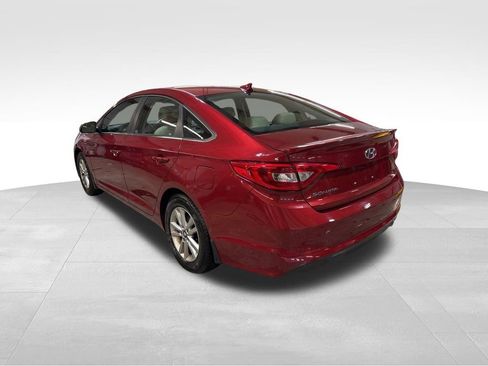 Used 2015 Hyundai Sonata SE image 3