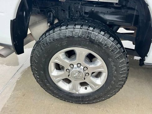 Used 2024 RAM 2500 Big Horn AWD/4WD image 6