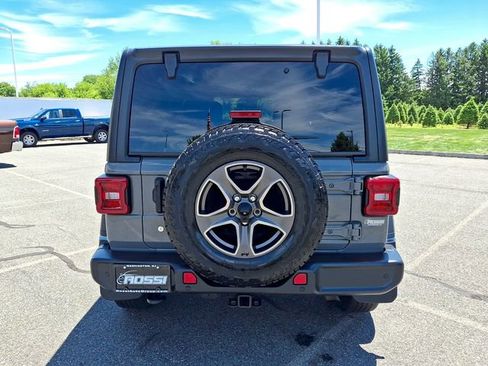 Used 2019 Jeep Wrangler Unlimited Sport S AWD/4WD image 5