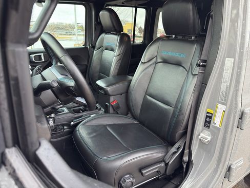 Used 2023 Jeep Wrangler Unlimited Rubicon 4xe w/ Safety Group AWD/4WD image 16