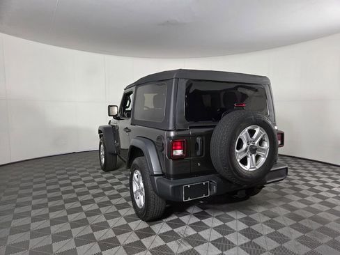 Used 2018 Jeep Wrangler Sport image 7