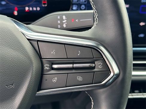 Used 2024 Chevrolet Equinox EV LT image 24