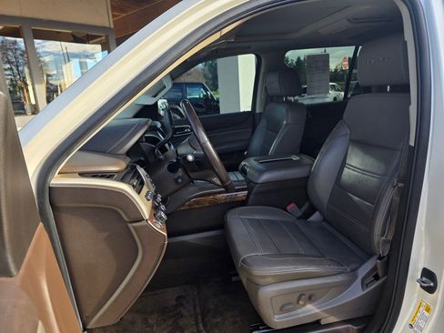 Used 2015 GMC Yukon Denali w/ Touring Package image 7