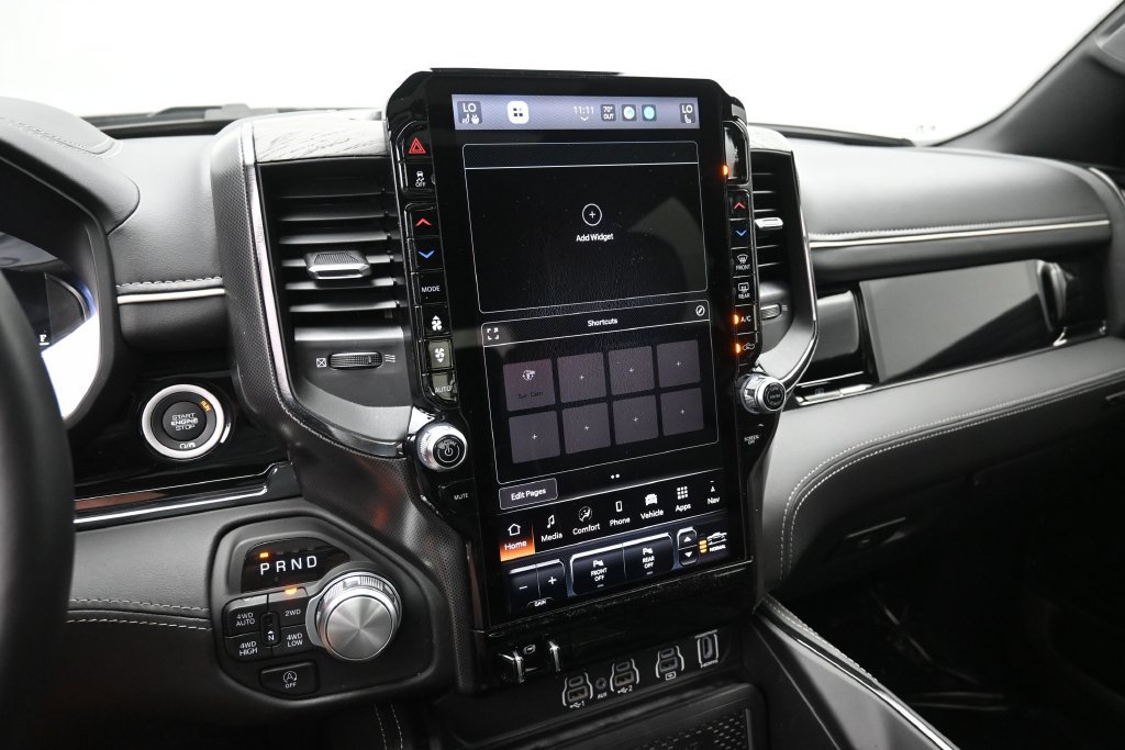 Used 2025 RAM 1500 Limited AWD/4WD image 13