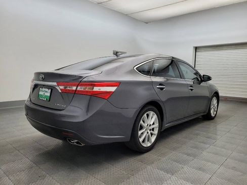 Used 2014 Toyota Avalon Limited image 9