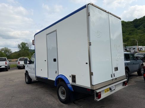 Used 2023 Ford E-350 and Econoline 350 Super Duty w/ Power Windows & Locks Group RWD image 2