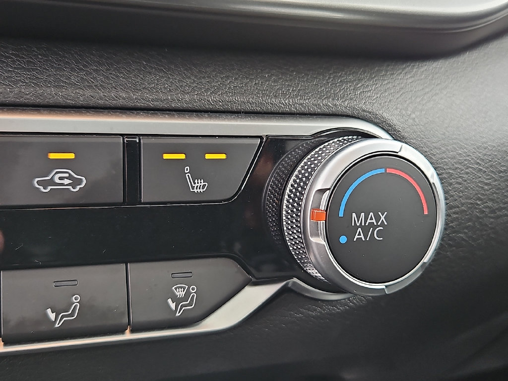 Certified 2023 Nissan Altima 2.5 SR w/ SR Premium Package FWD image 21