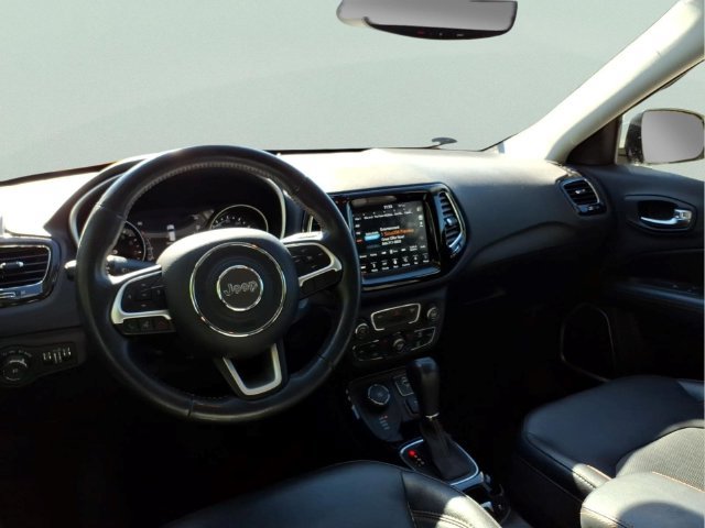 Used 2018 Jeep Compass Limited w/ Navigation Group AWD/4WD image 12