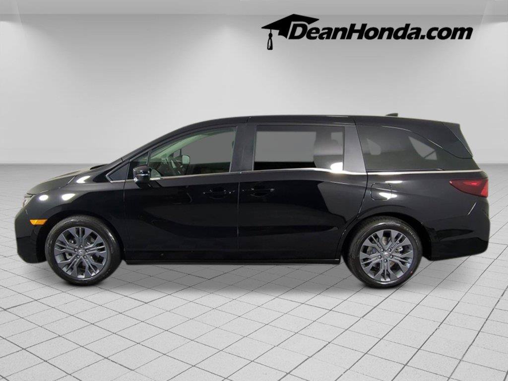 New 2026 Honda Odyssey Touring image 2