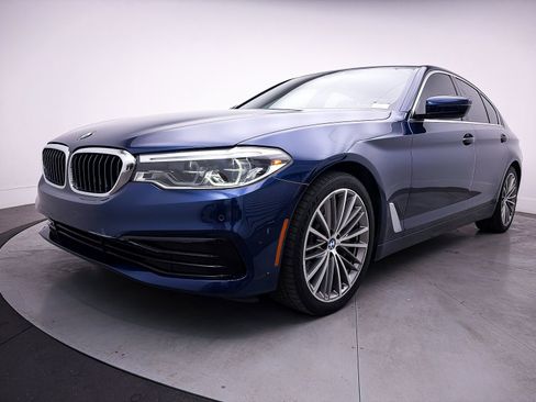 Used 2019 BMW 540i w/ Executive Package RWD image 9