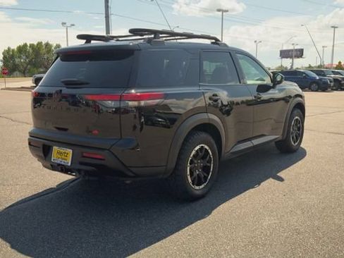Used 2026 Nissan Pathfinder Rock Creek AWD/4WD image 8