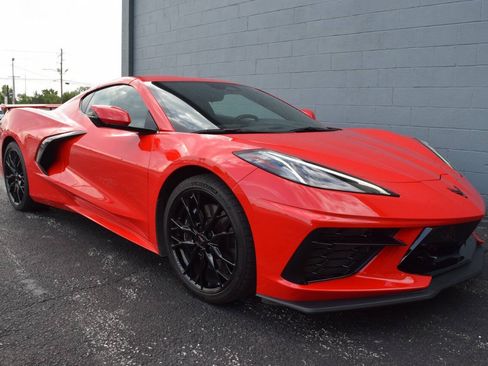 Used 2025 Chevrolet Corvette Stingray Coupe w/ Z51 Performance Package RWD image 20