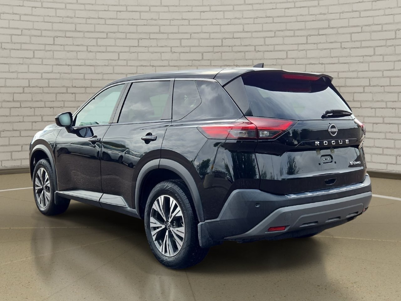 Used 2023 Nissan Rogue SV AWD/4WD image 7