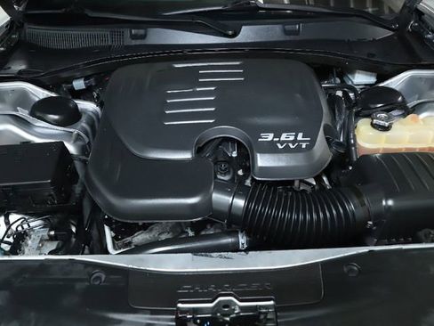 Used 2018 Dodge Charger SXT Plus image 40