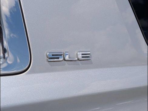 Used 2016 GMC Yukon XL SLE AWD/4WD image 24