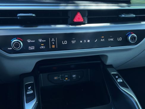 New 2026 Kia Sorento EX AWD/4WD image 25