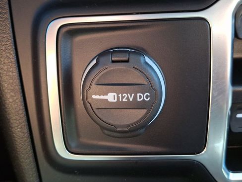 Used 2024 Jeep Wrangler Unlimited w/ Convenience Group AWD/4WD image 25