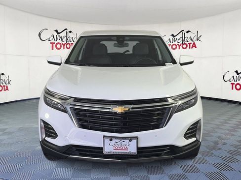 Used 2024 Chevrolet Equinox LT FWD image 2