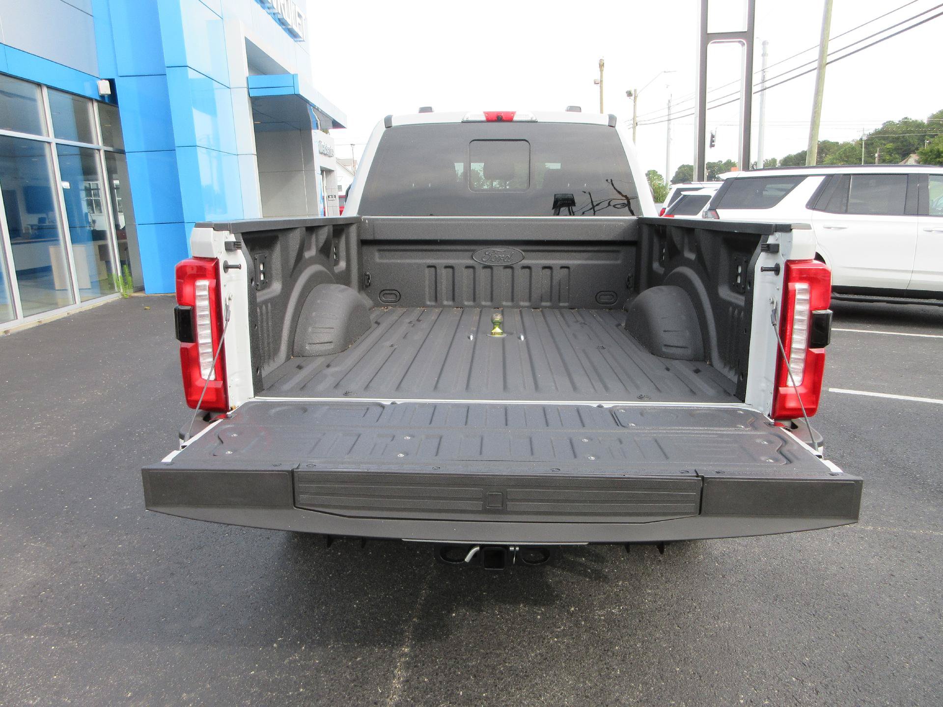 Used 2026 Ford F250 Lariat w/ Black Appearance Package AWD/4WD image 5