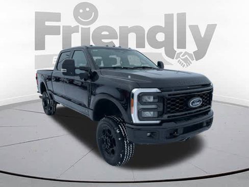 Used 2023 Ford F250 XL w/ STX Appearance Package image 3