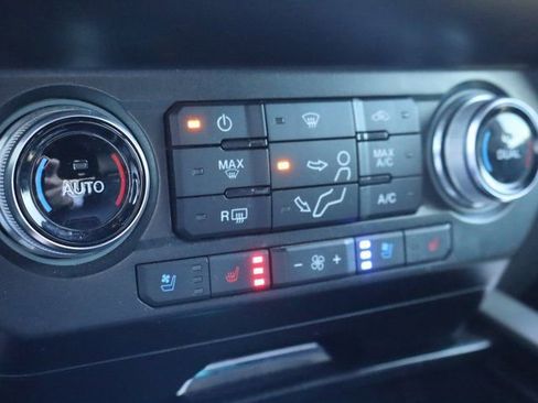 Used 2021 Ford F250 Platinum w/ FX4 Off-Road Package image 42