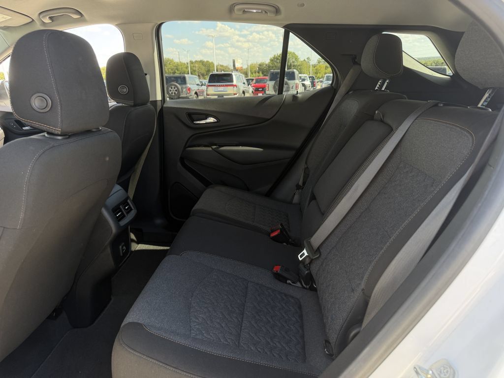 Used 2022 Chevrolet Equinox LT FWD image 25