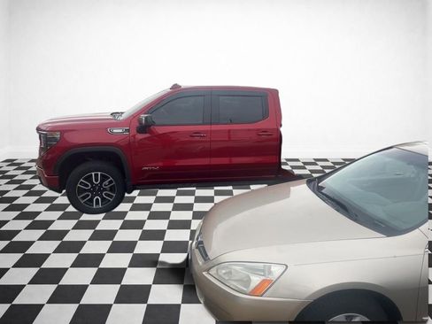 Certified 2025 GMC Sierra 1500 AT4 w/ AT4 Premium Package AWD/4WD image 31