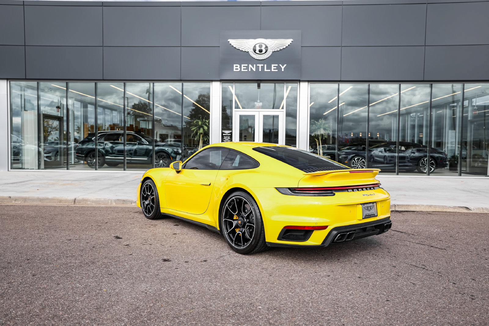Used 2022 Porsche 911 Turbo S AWD/4WD image 8