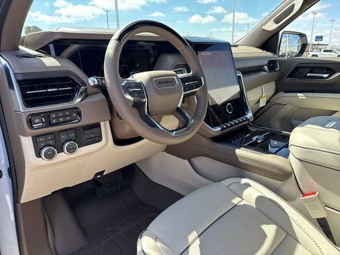 New 2026 GMC Yukon Denali image 14