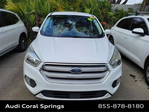 Used 2019 Ford Escape SE image 8