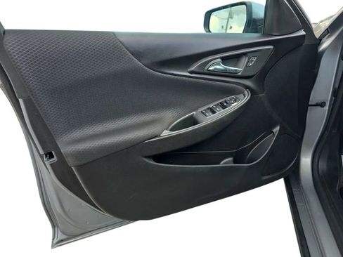 Used 2024 Chevrolet Malibu RS FWD image 12