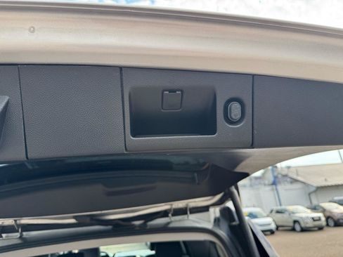 Used 2019 GMC Yukon XL Denali w/ Open Road Package AWD/4WD image 32