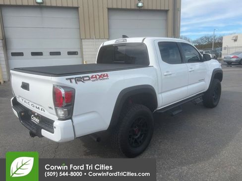 Used 2023 Toyota Tacoma TRD Off-Road w/ Technology Package image 5