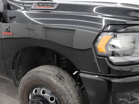 Used 2024 RAM 3500 Big Horn w/ Night Edition AWD/4WD image 24