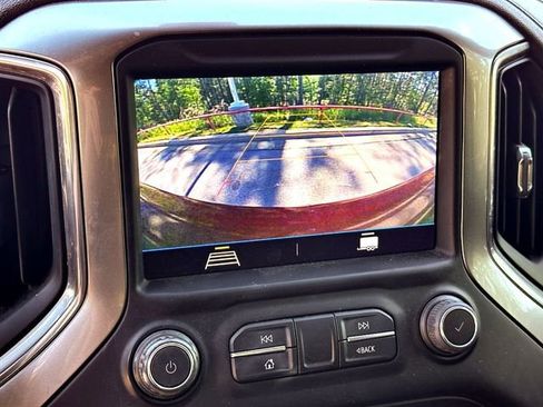 Used 2022 Chevrolet Silverado 1500 LT image 15